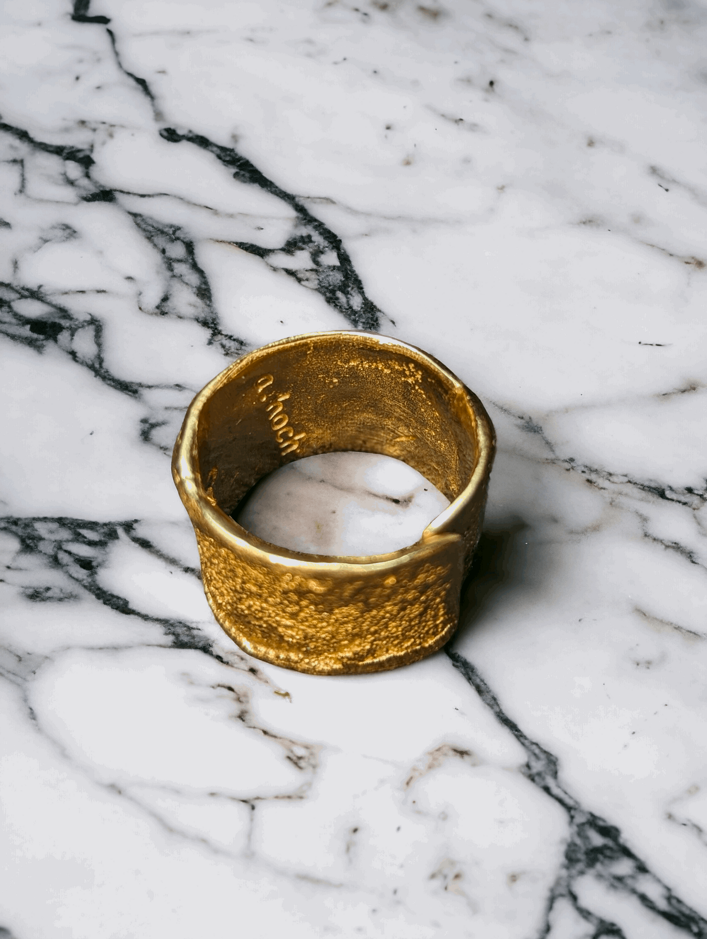 18K Brisa Irregular Ring for Women - YuuJewels