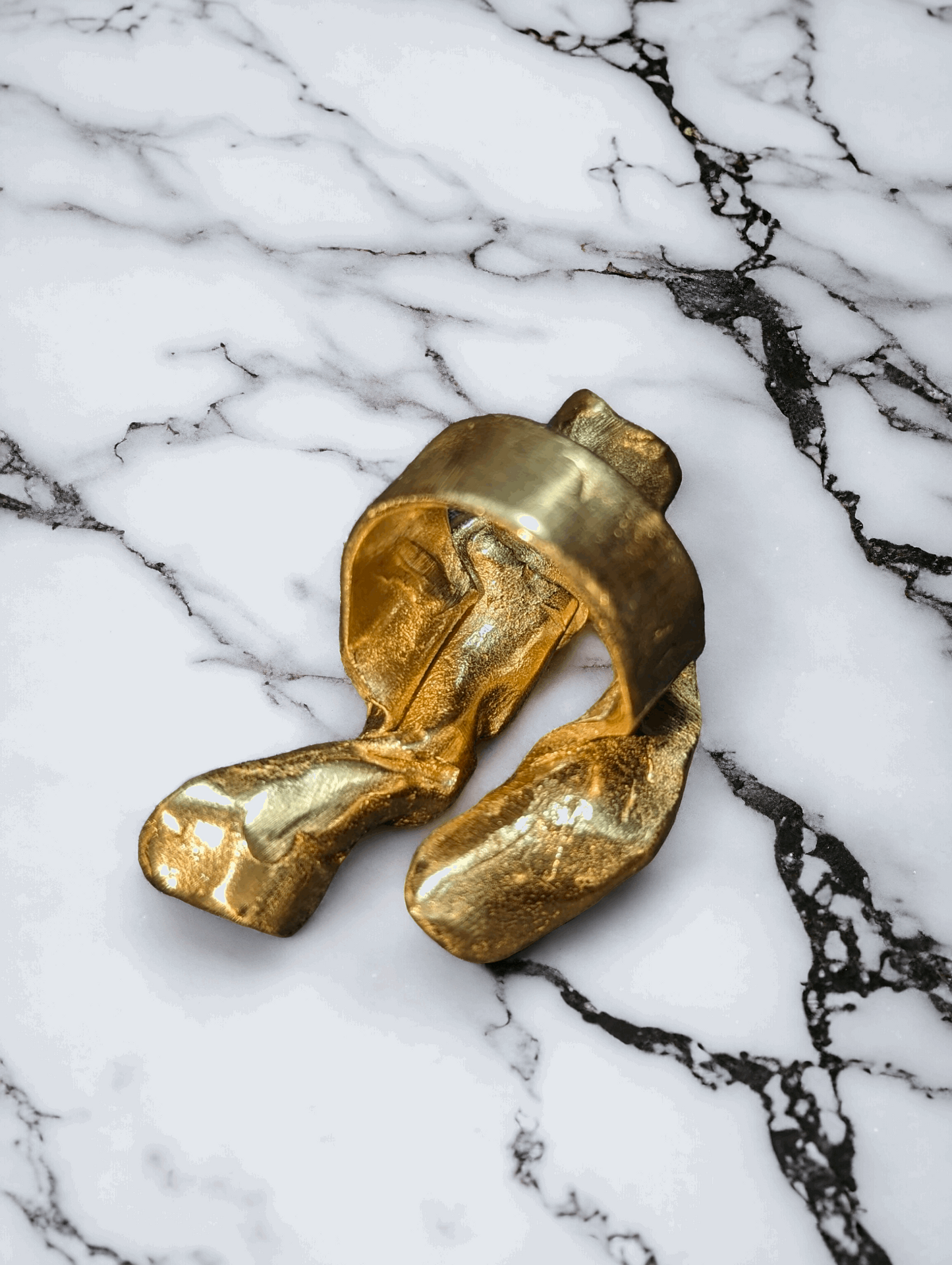 18K Gold Different Waves Ring for Women - YuuJewels