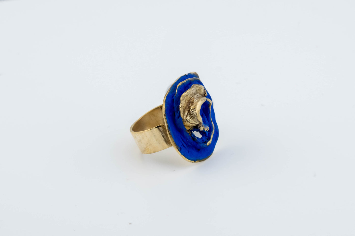 Ona Viva Ring