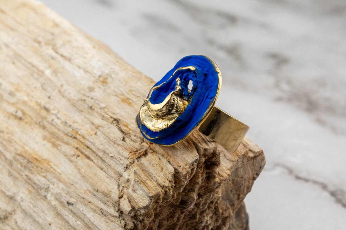 Ona Viva Ring