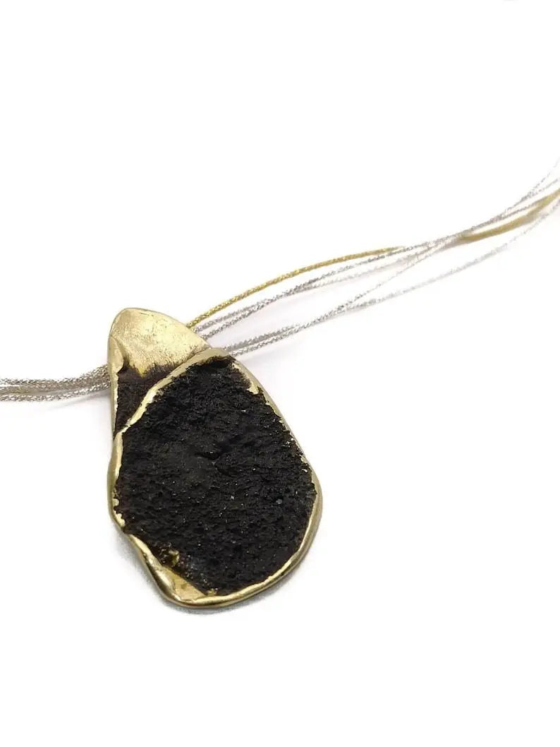 Elegant-Leaf-Necklace-2-Color-Options-YuuJewels-9643 - YuuJewels