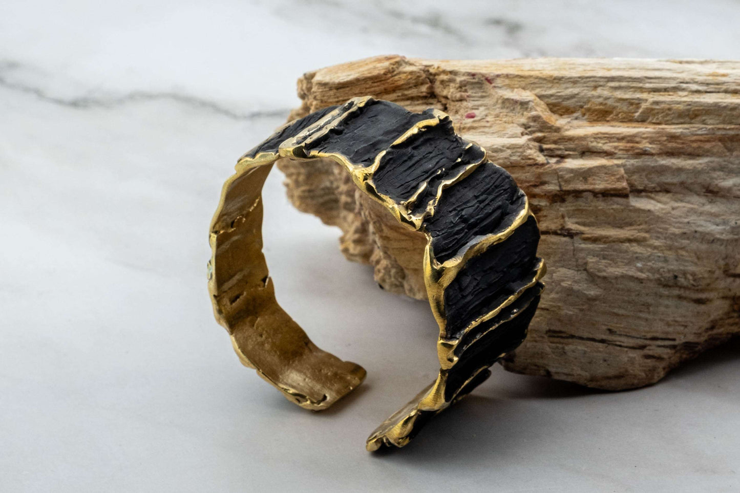 Sculpted Gold Cuff Bracelet for Women - YuuJewels