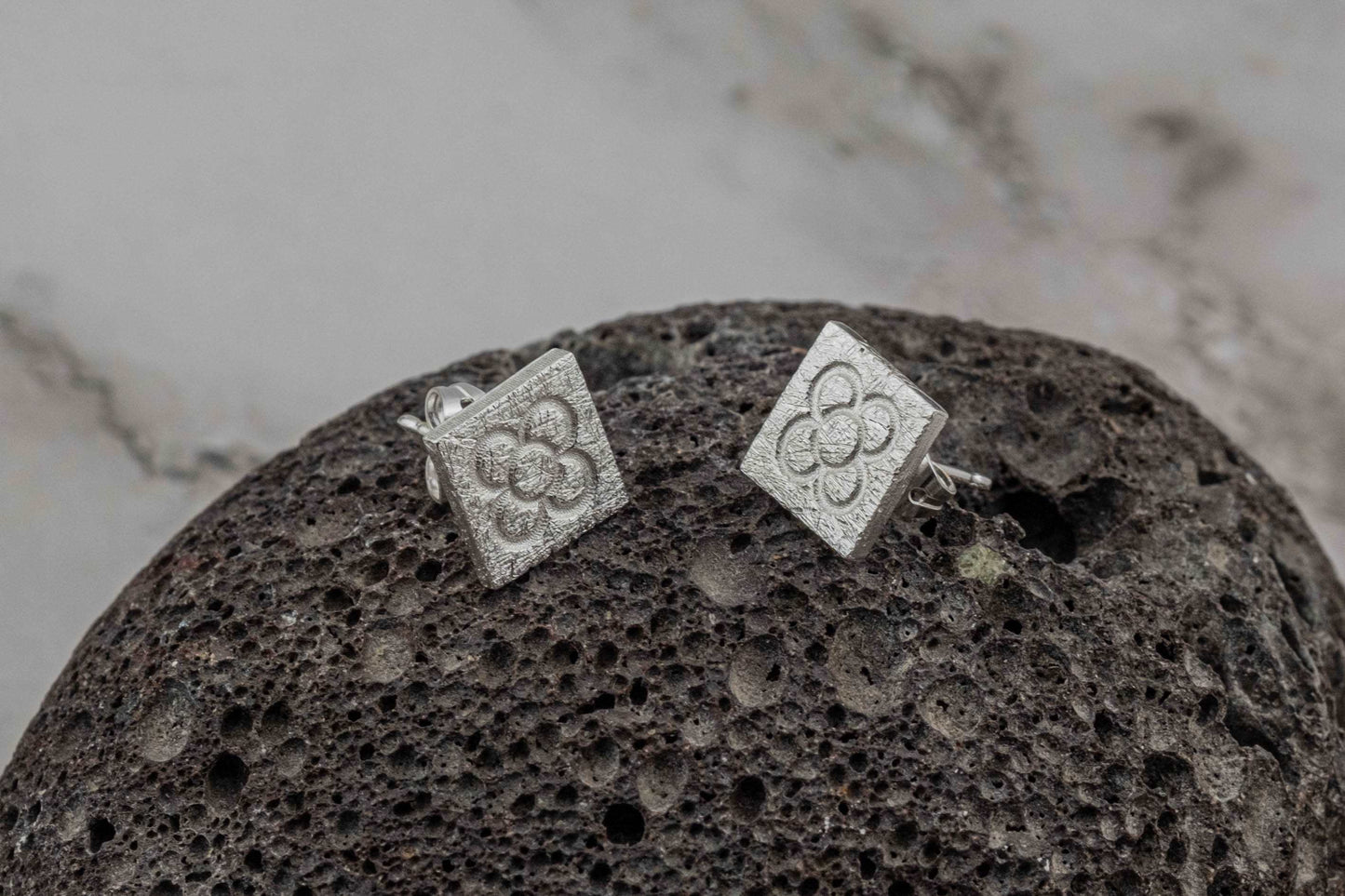 Square Catalan Panot Flower Earrings - YuuJewels