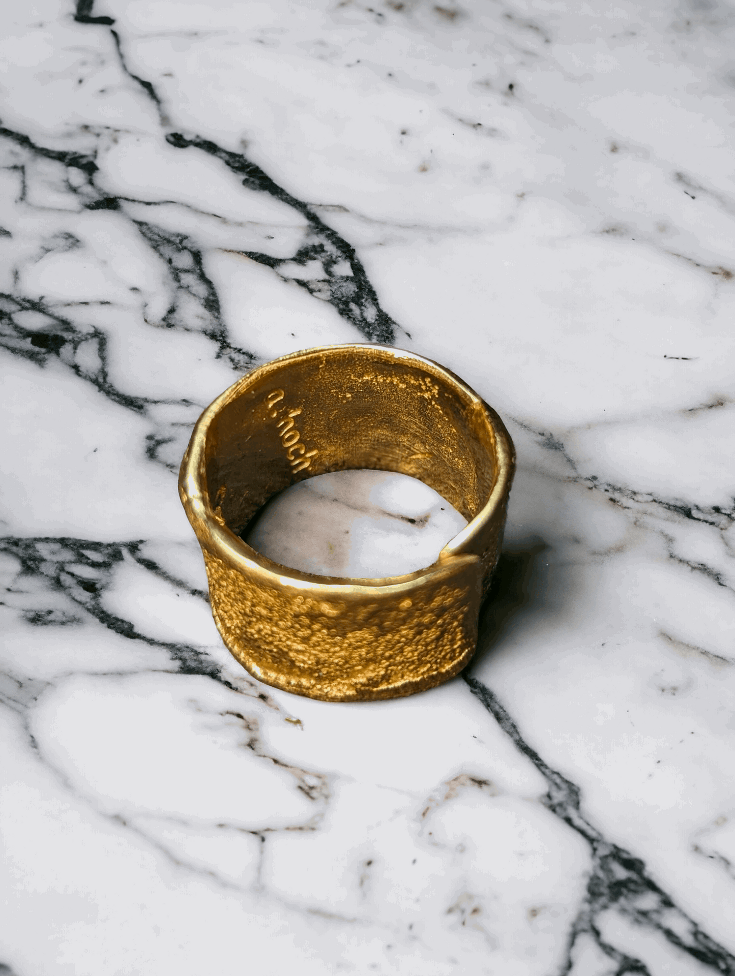 18K Brisa Irregular Ring for Women - YuuJewels 