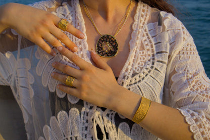 18K Brisa Irregular Ring for Women - YuuJewels 