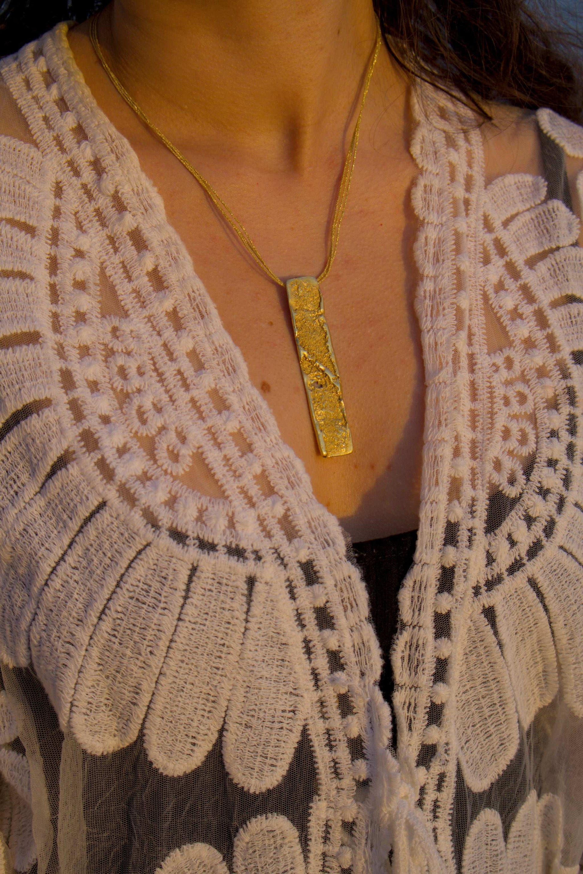 18K Linea Aurea Pendant  Necklace for Women - YuuJewels 