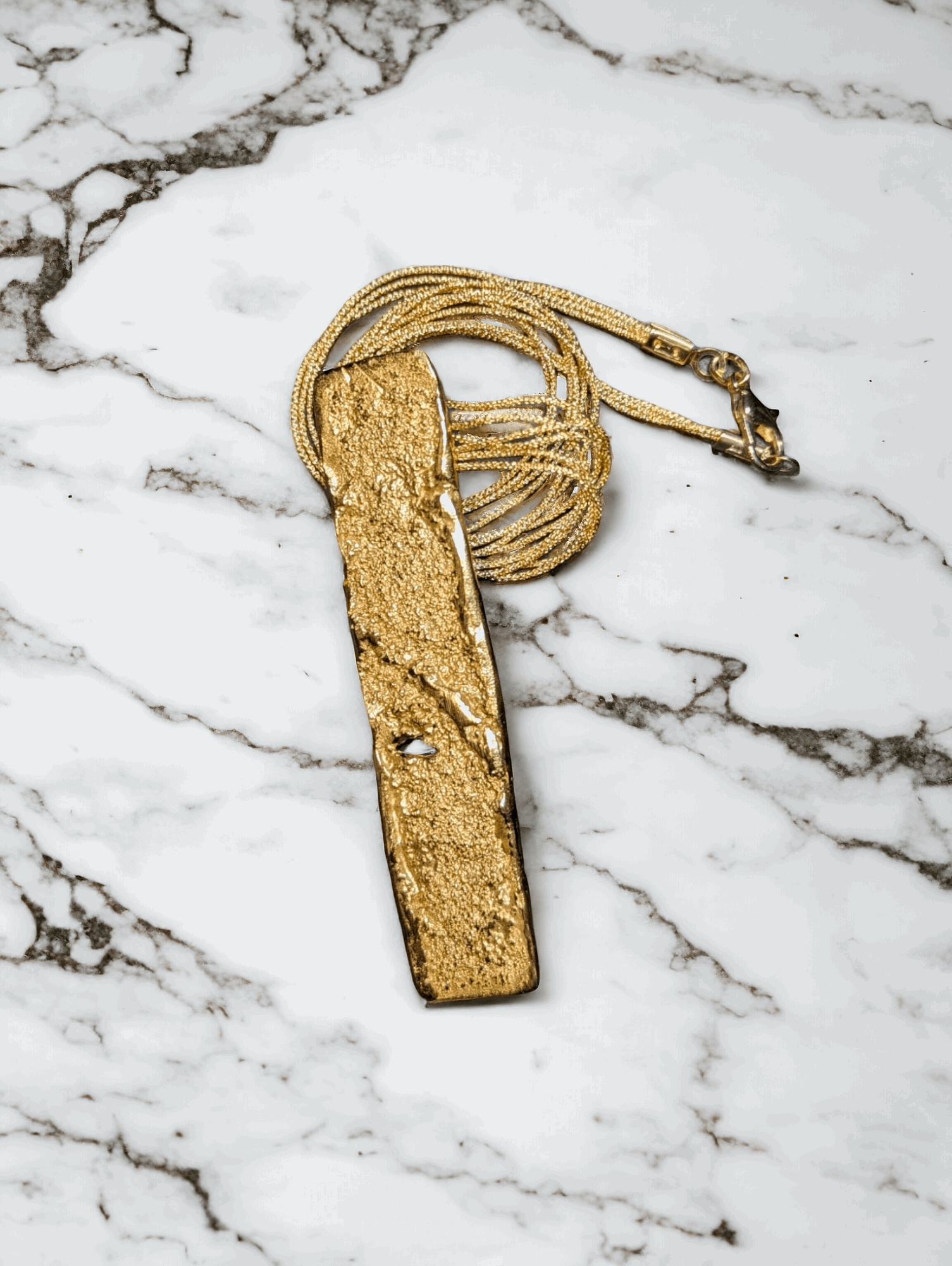 18K Gold Vertical Bar Pendant