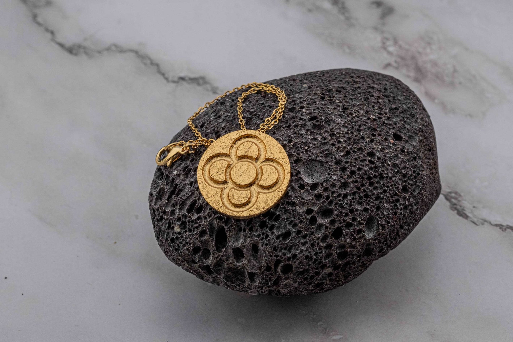 Round Catalan Panot Flower Pendant - 2 Sizes - YuuJewels 