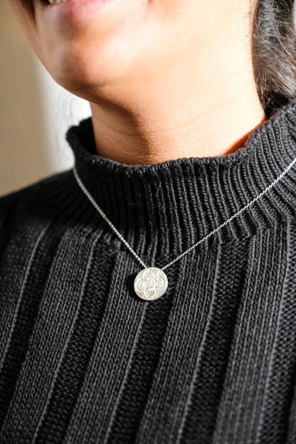 Round Catalan Panot Flower Pendant - 2 Sizes - YuuJewels 