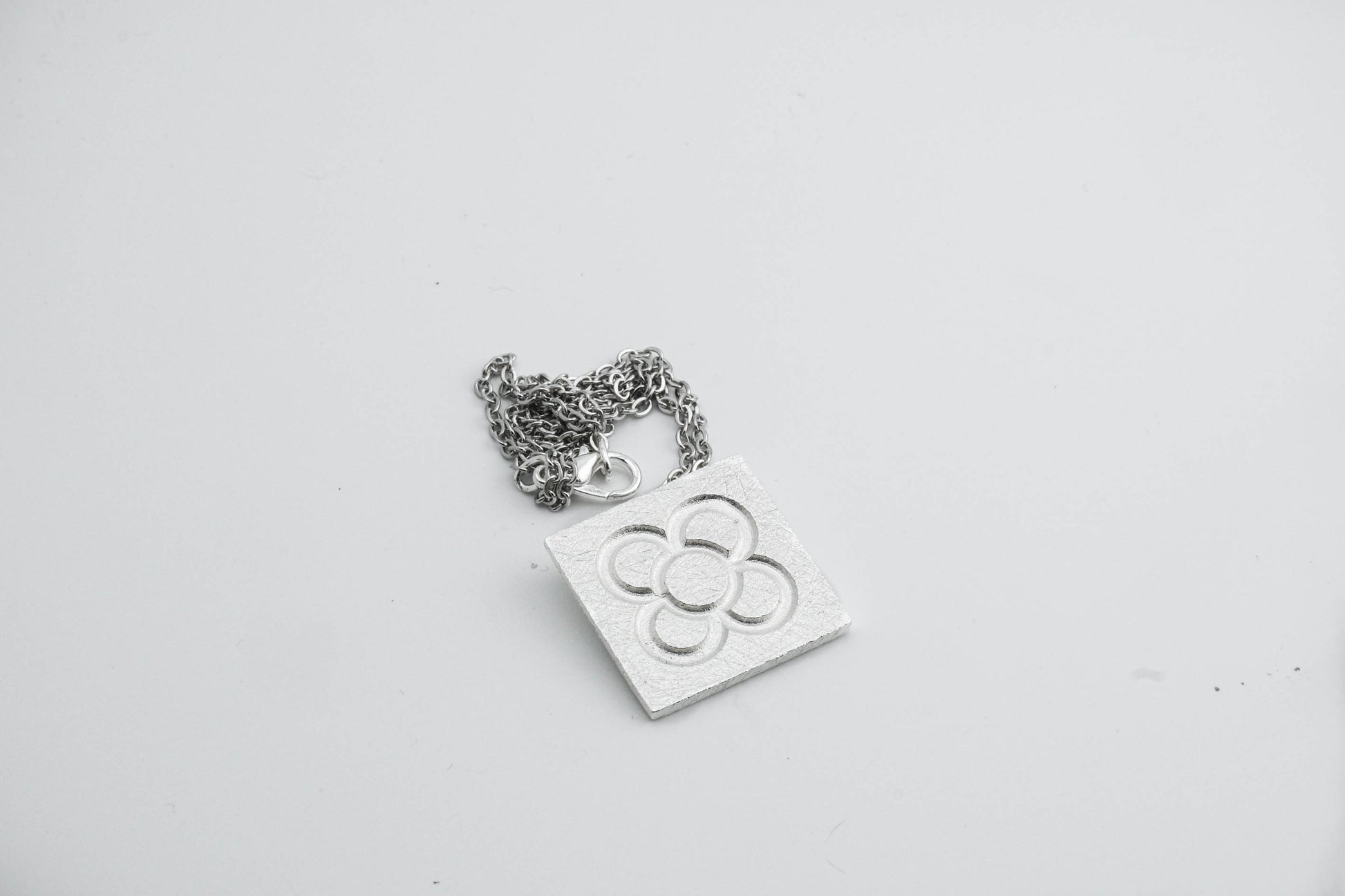 Square Catalan Panot Flower Pendant Necklace - YuuJewels 