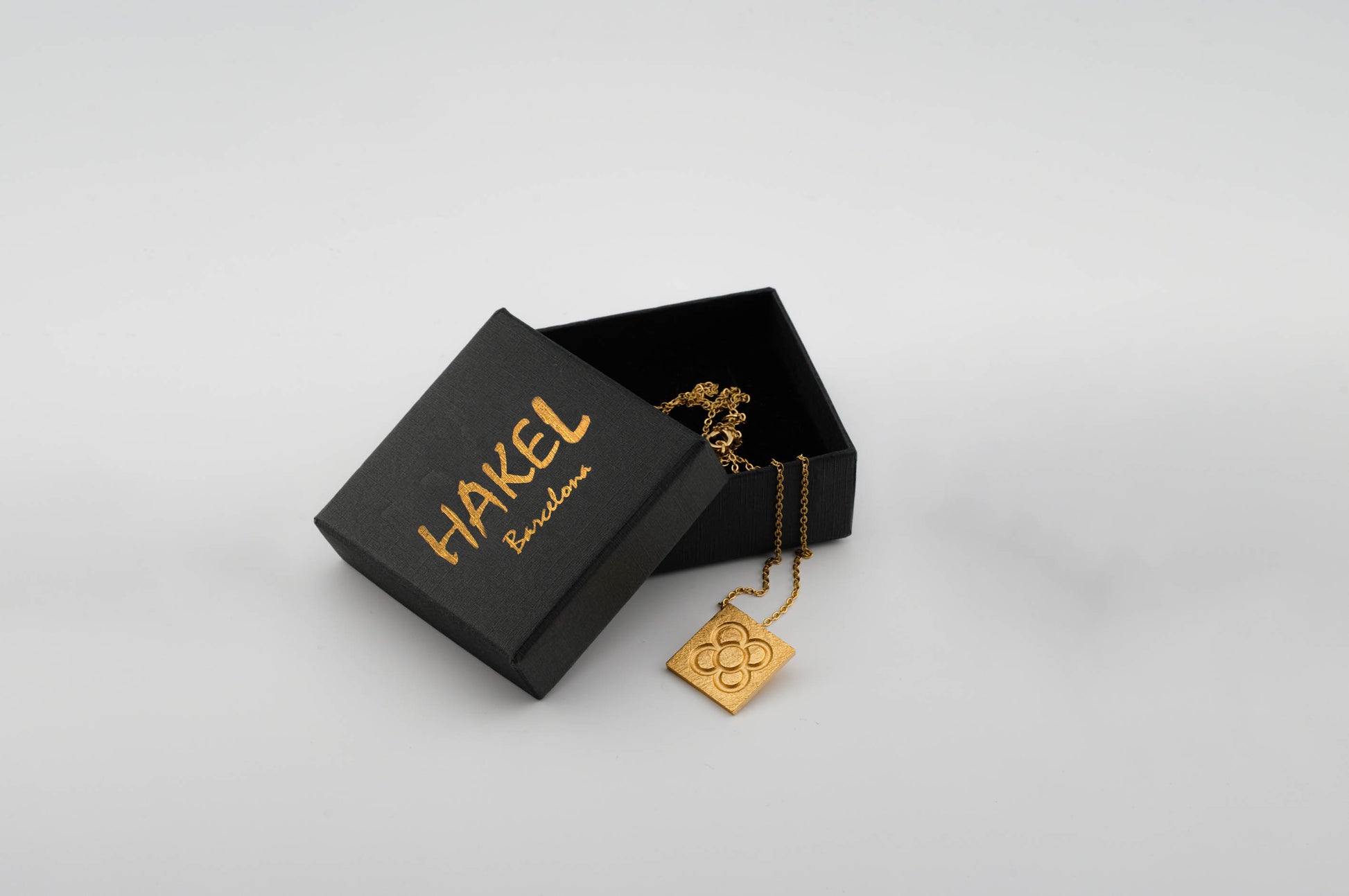 Square Catalan Panot Flower Pendant Necklace - YuuJewels 