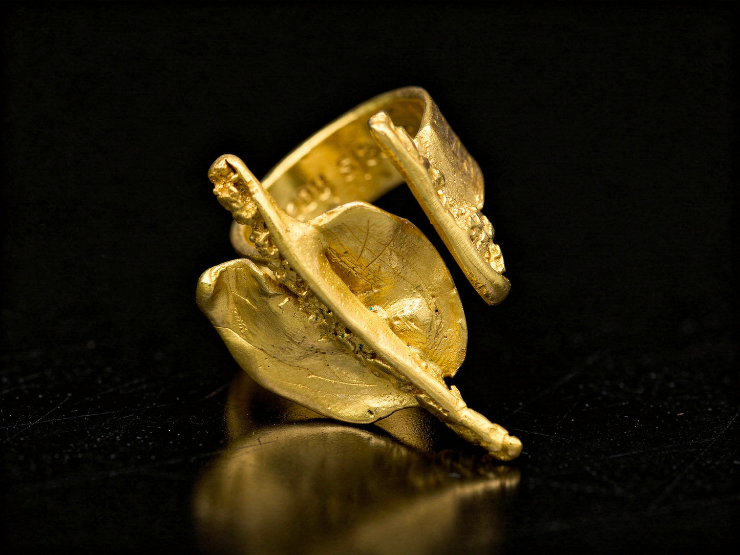 18K Gold Gaudi Ring