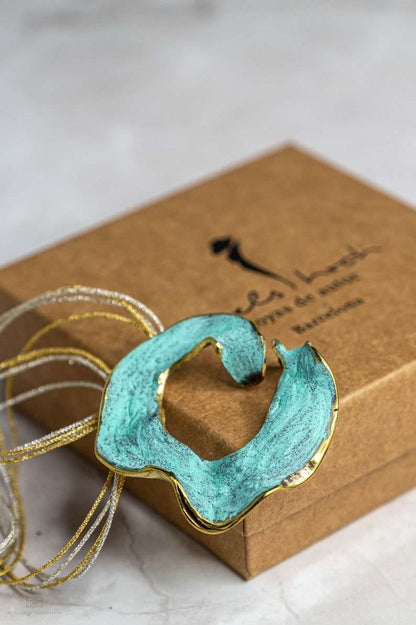 Artistic C Turquoise Necklace