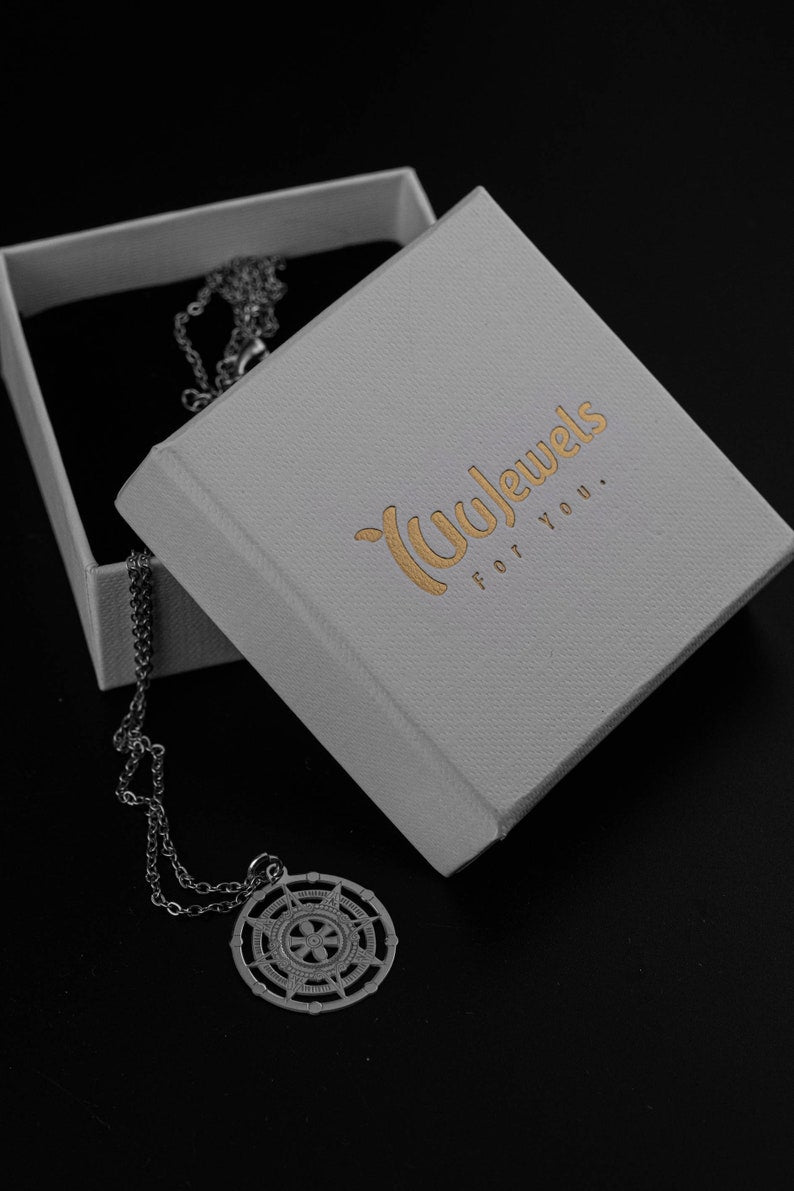 Compass Necklace 925 Silver | 2 Color Options - YuuJewels