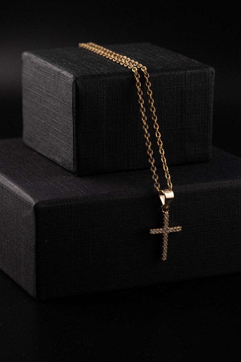 Zirconia Cross Necklace 925 Silver | 2 Color Options